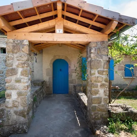 펜션 La Maison Aux Volets Bleus Saint-Andéol-de-Vals